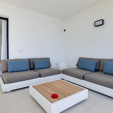 Nazules Apartment *